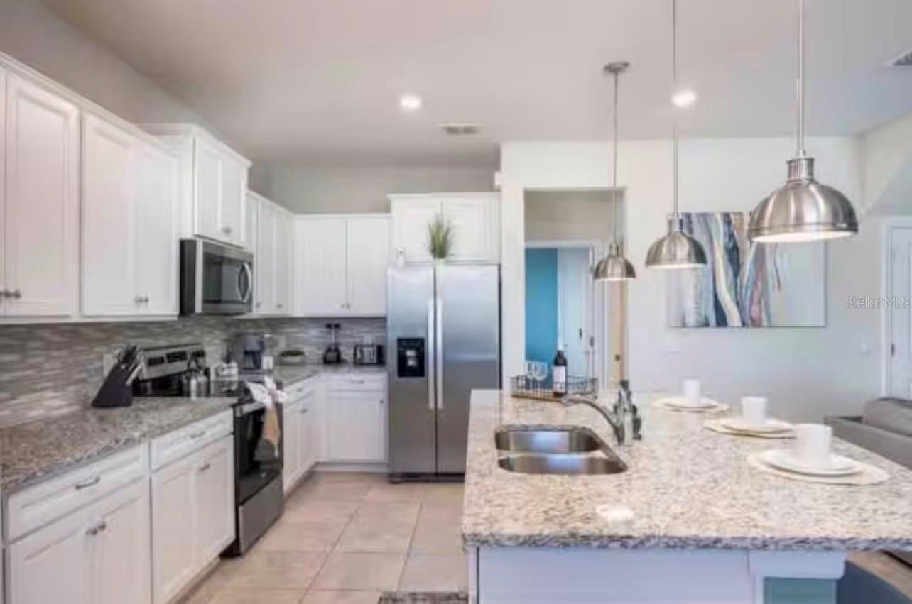 WINDSOR ISLAND - Residential