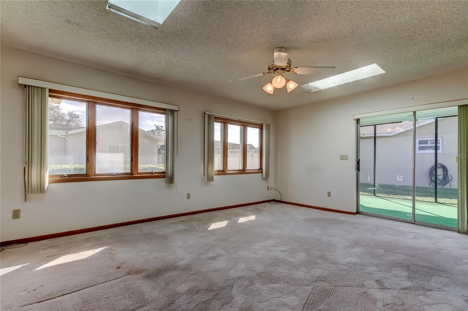 ANCHORAGE OF TARPON LAKE UNIT ONE THE - Residential