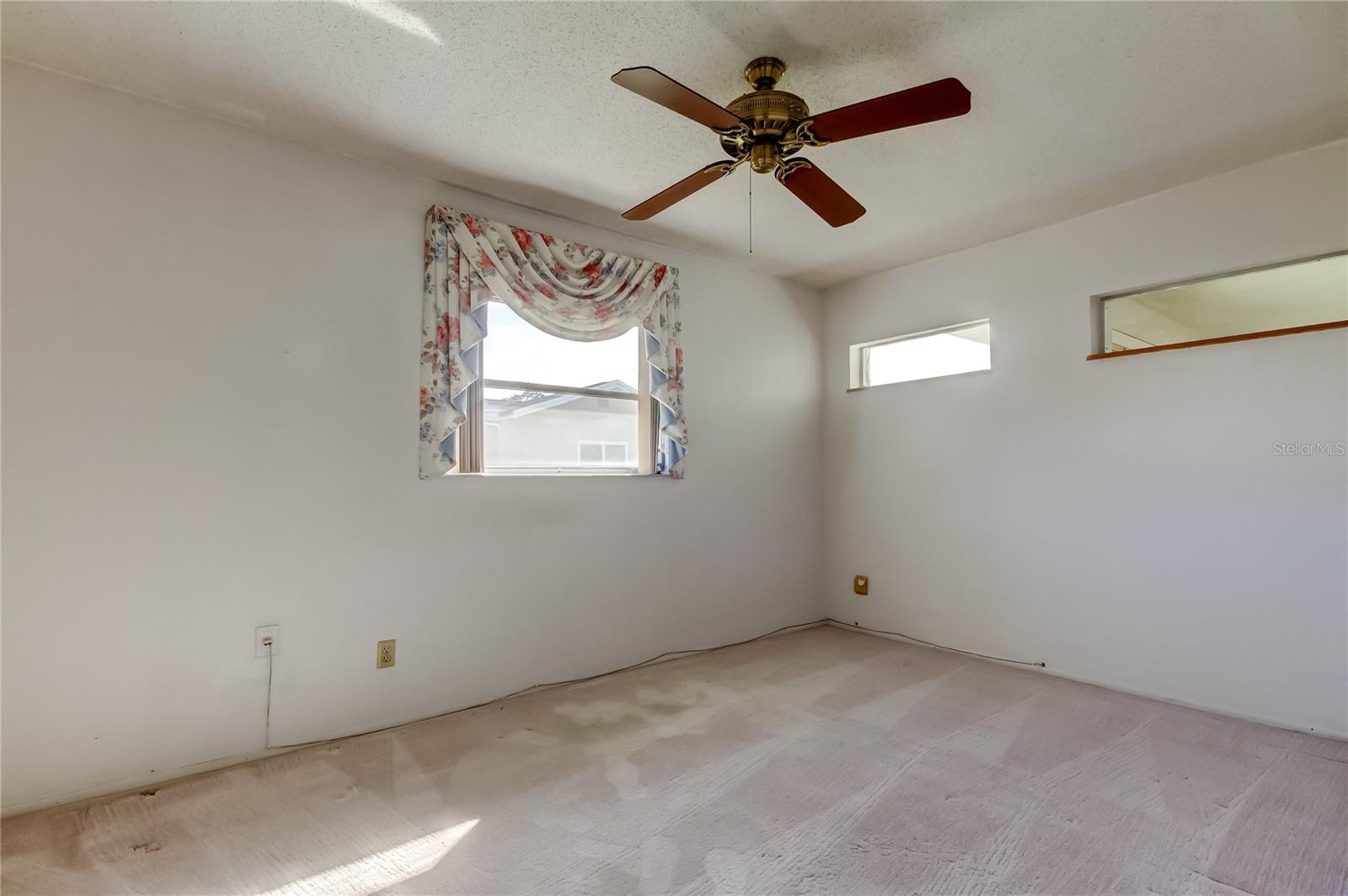 ANCHORAGE OF TARPON LAKE UNIT ONE THE - Residential