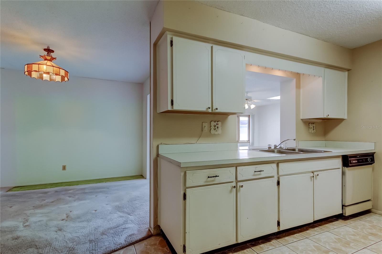 ANCHORAGE OF TARPON LAKE UNIT ONE THE - Residential