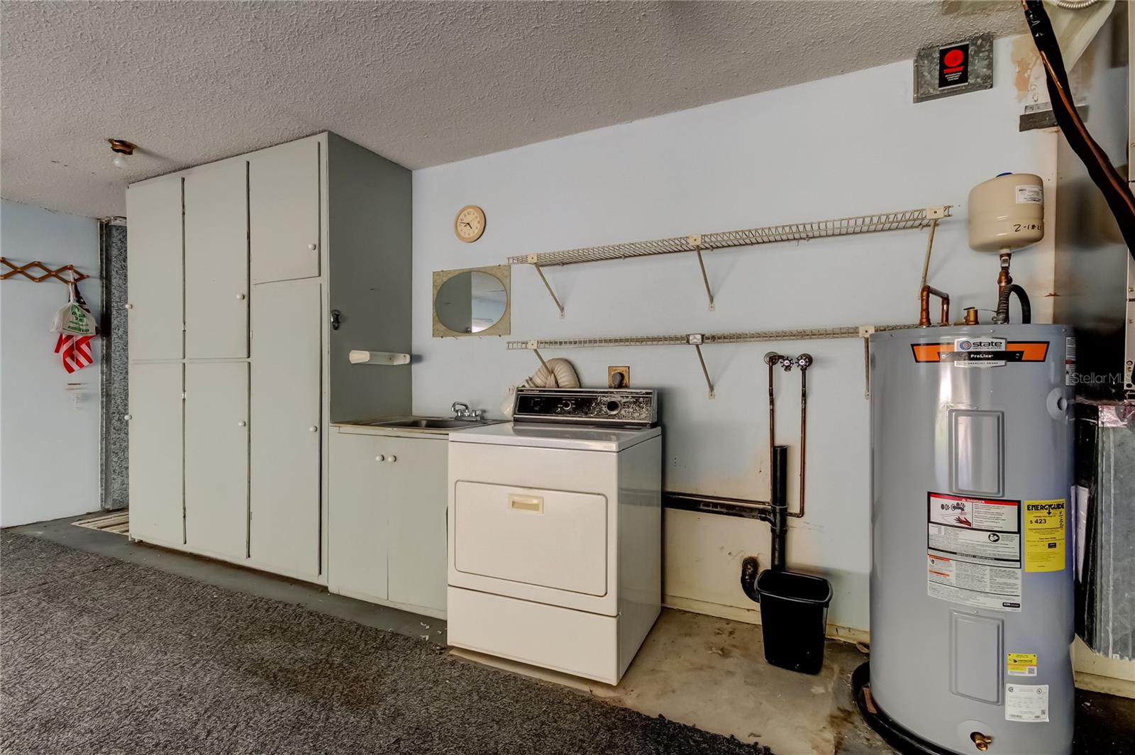 ANCHORAGE OF TARPON LAKE UNIT ONE THE - Residential