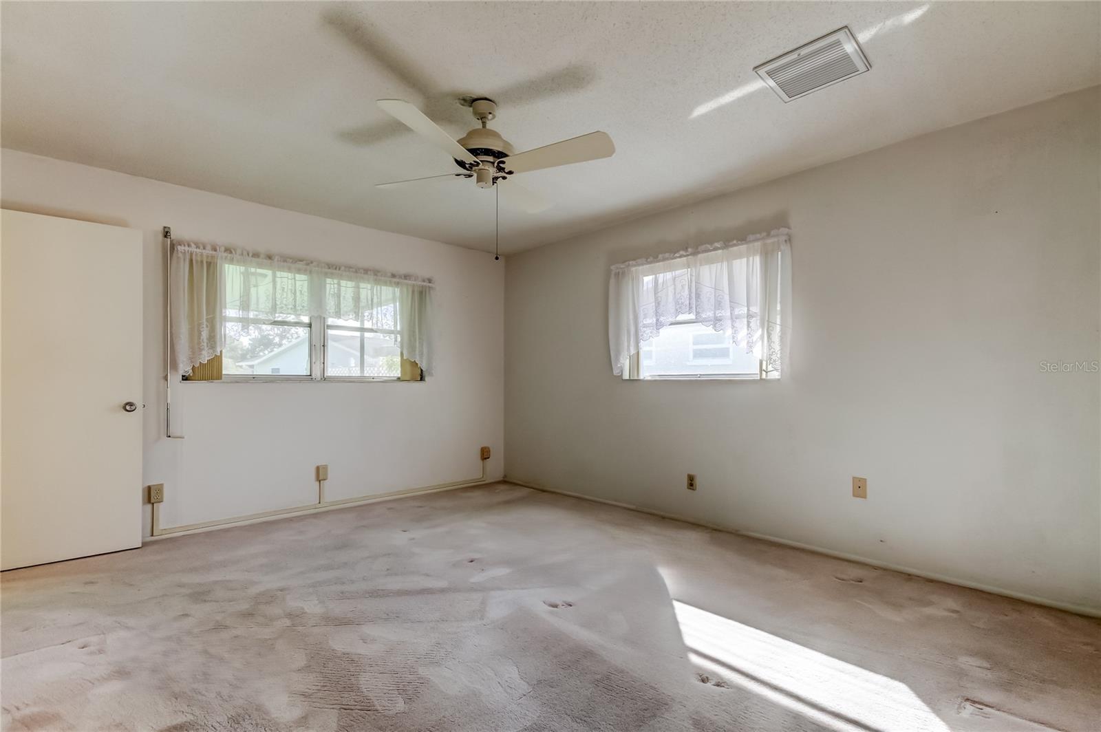 ANCHORAGE OF TARPON LAKE UNIT ONE THE - Residential