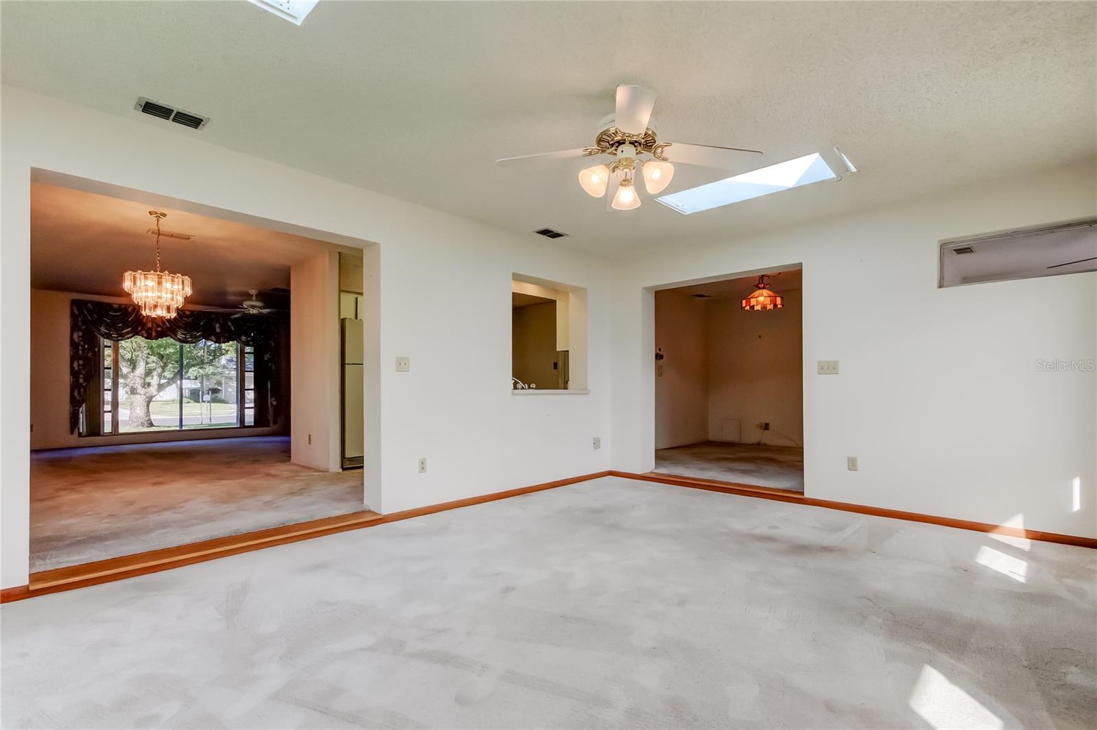 ANCHORAGE OF TARPON LAKE UNIT ONE THE - Residential