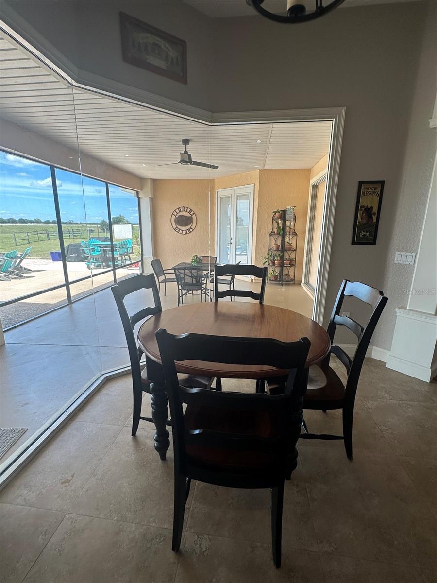 COUNTRY HILL FARMS - Residential