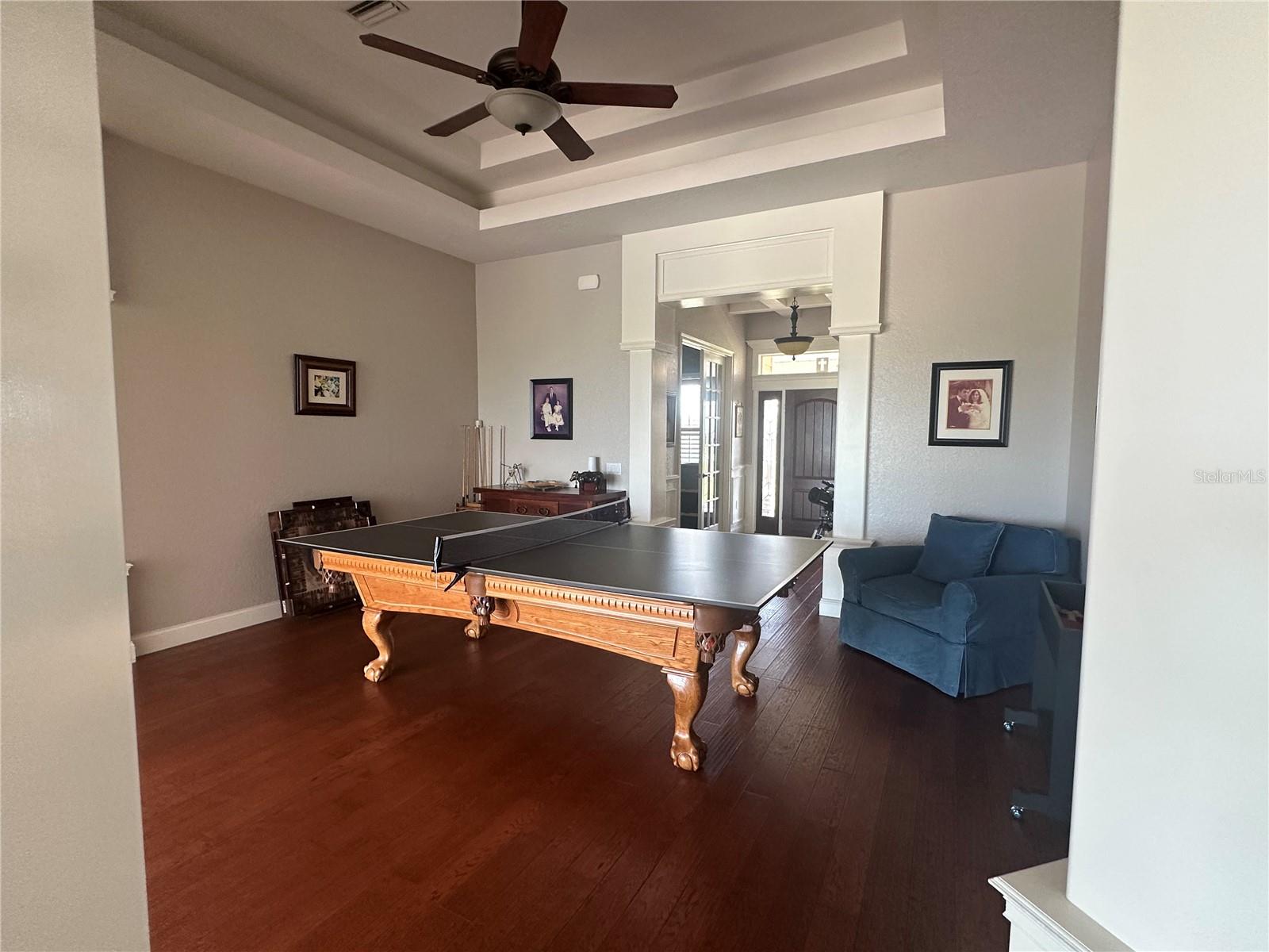 COUNTRY HILL FARMS - Residential