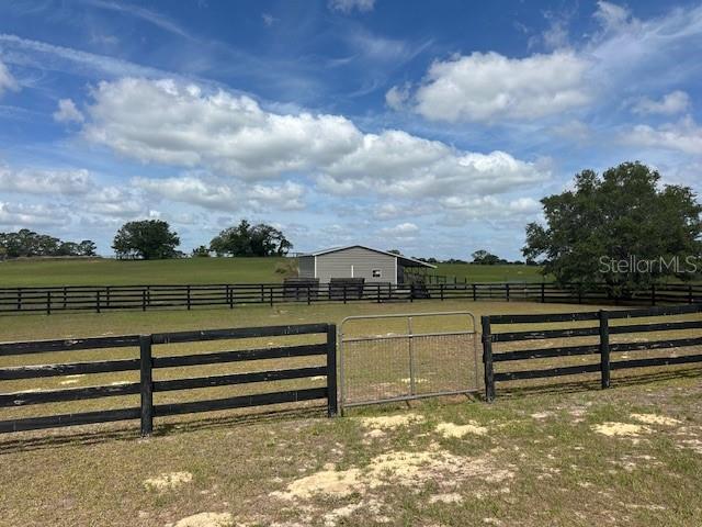 COUNTRY HILL FARMS - Residential