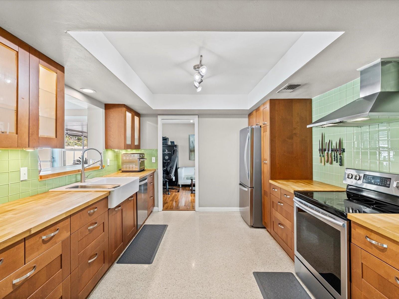 1090 MCFARLAND STREET