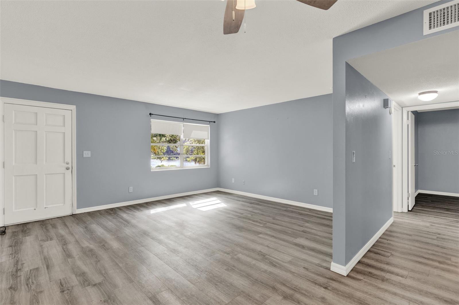 CLERMONT SUNNYSIDE UNIT - Residential Lease