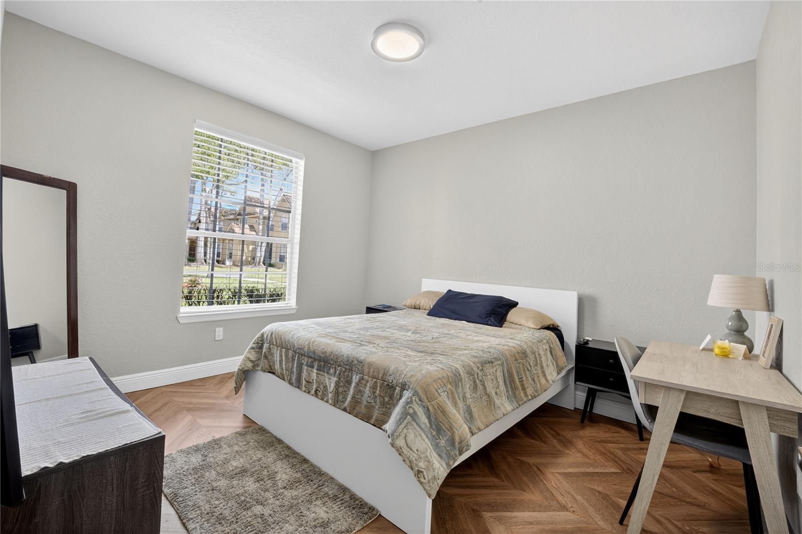 839 GRAND REGENCY POINT 104