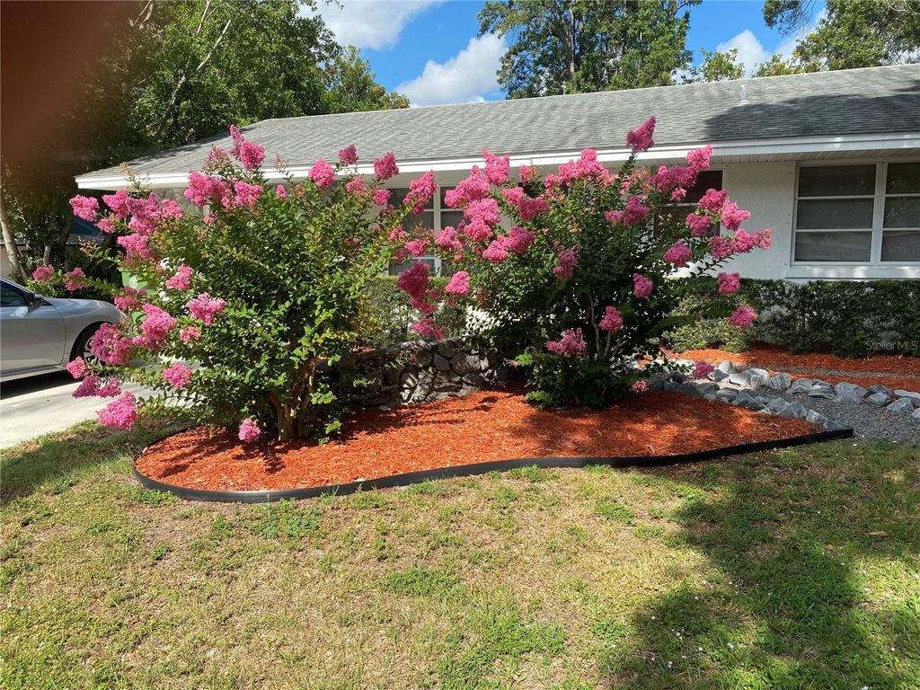 Photo of 1602 27th Street W, Bradenton, FL 34205 (MLS # A4684444)