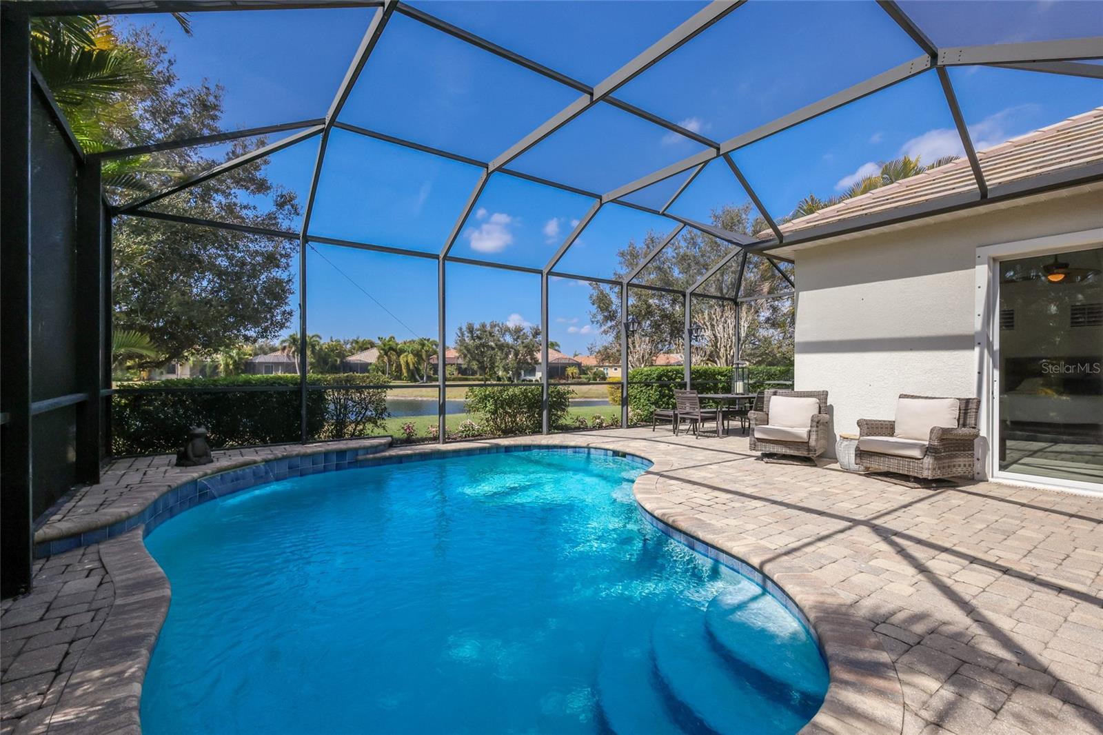 COUNTRY CLUB EAST AT LAKEWD RNCH QQ1 2B - Residential