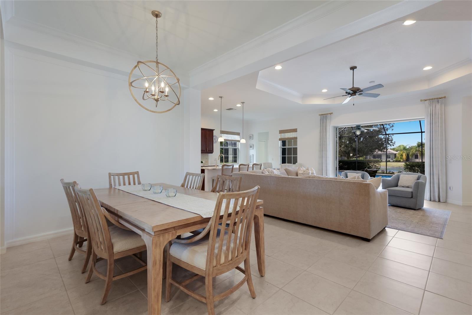 COUNTRY CLUB EAST AT LAKEWD RNCH QQ1 2B - Residential