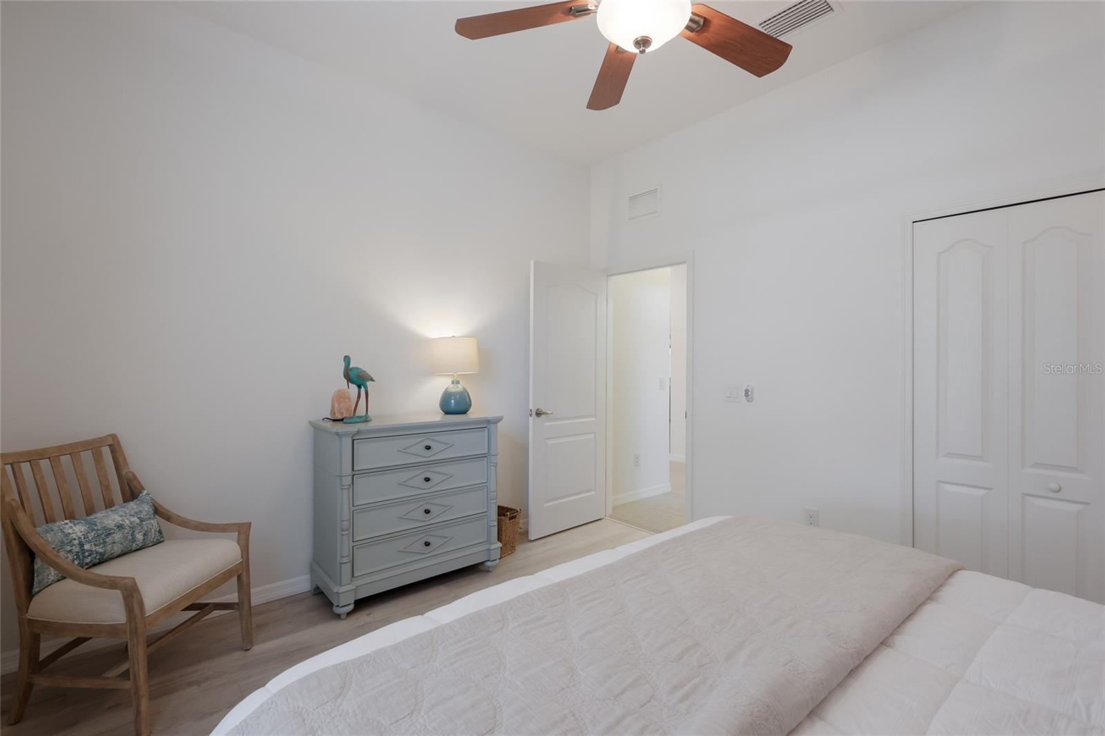 COUNTRY CLUB EAST AT LAKEWD RNCH QQ1 2B - Residential