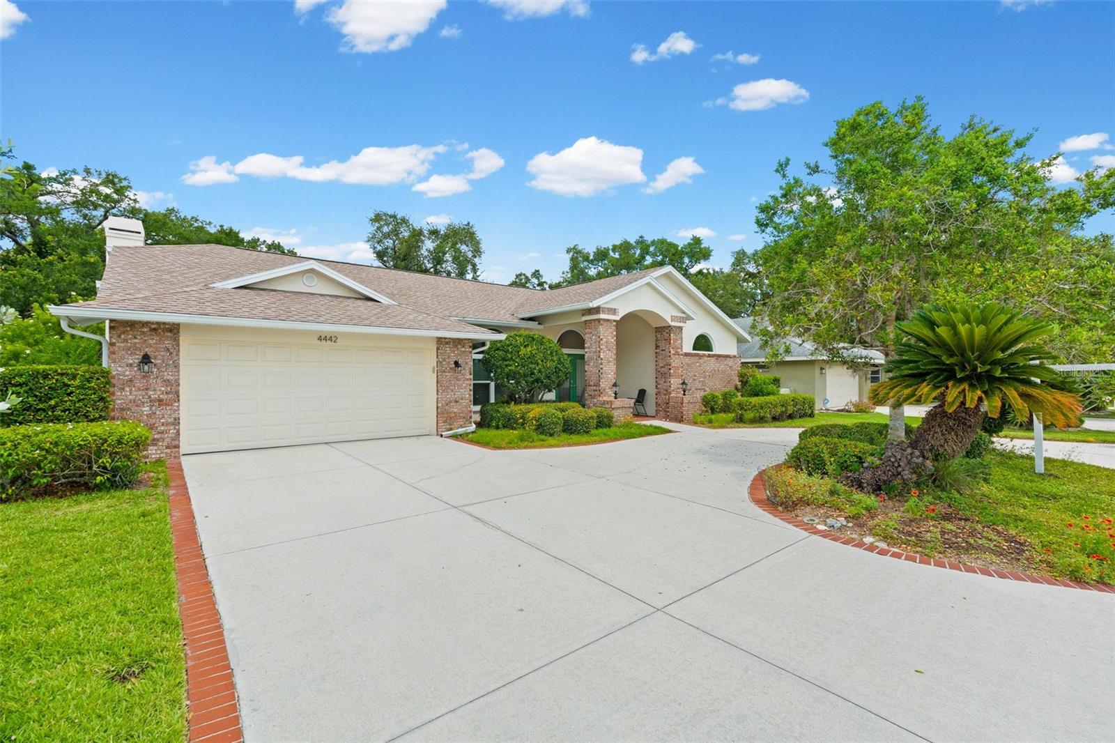 4442 HOLLYBROOK WAY