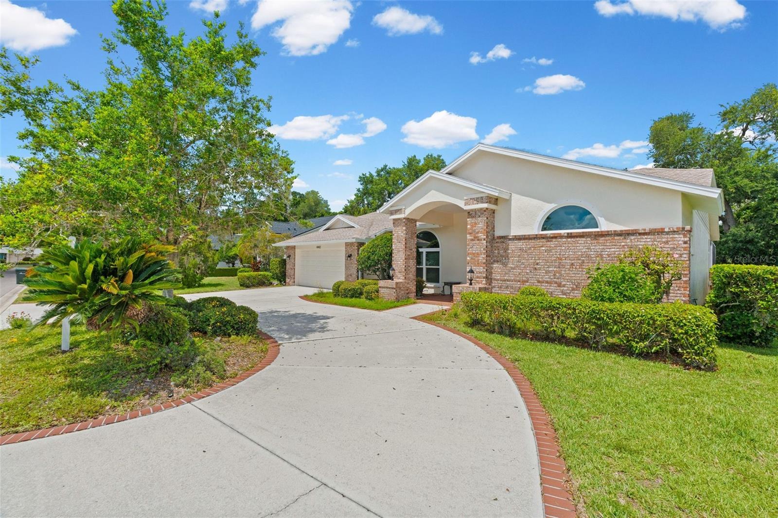 4442 HOLLYBROOK WAY