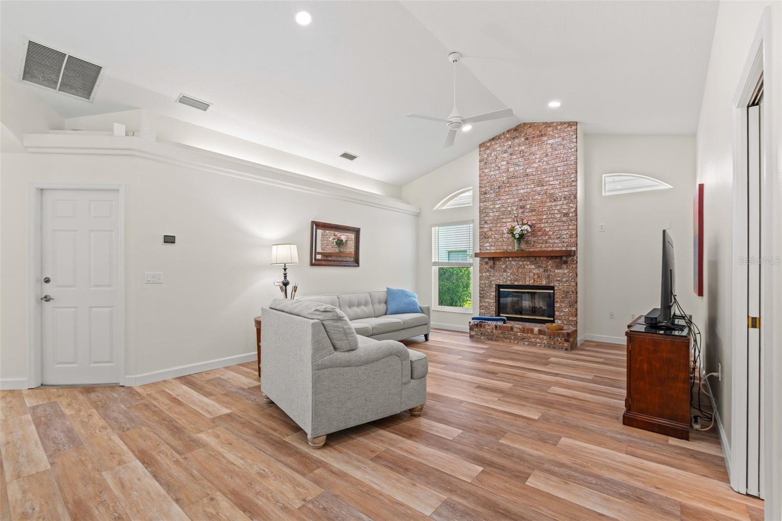 GREENFIELD - Residential