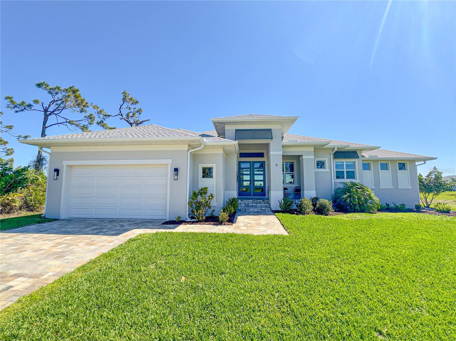 5 REEF COURT
