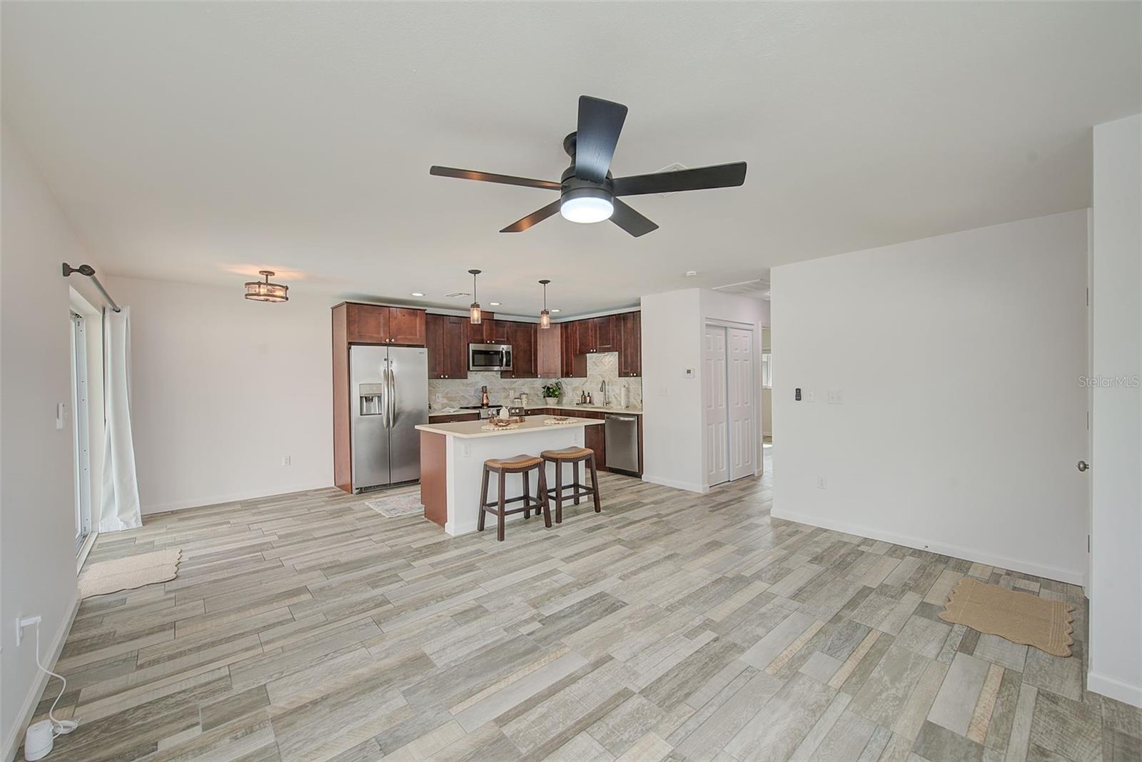 SUNNY BREEZE SUB - Residential