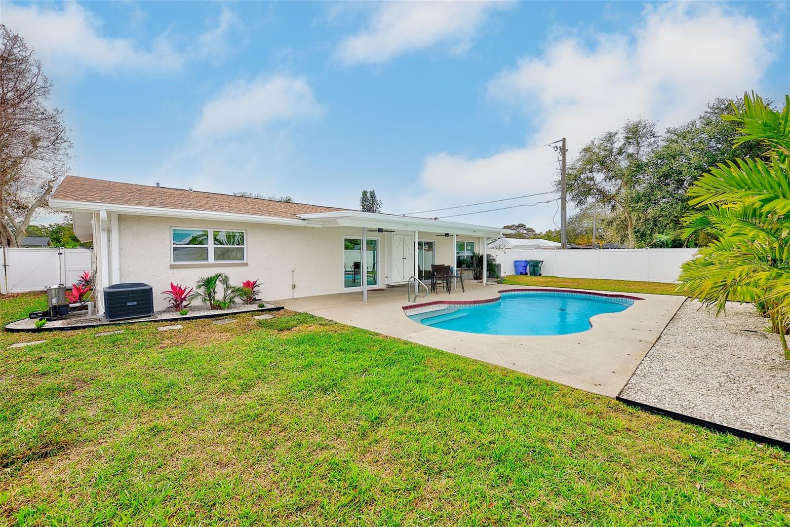 SUNNY BREEZE SUB - Residential