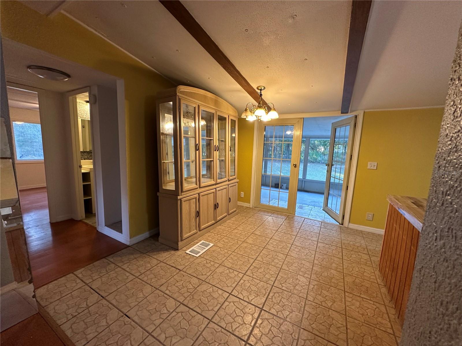 MAYFAIR GARDEN ACRES - Residential