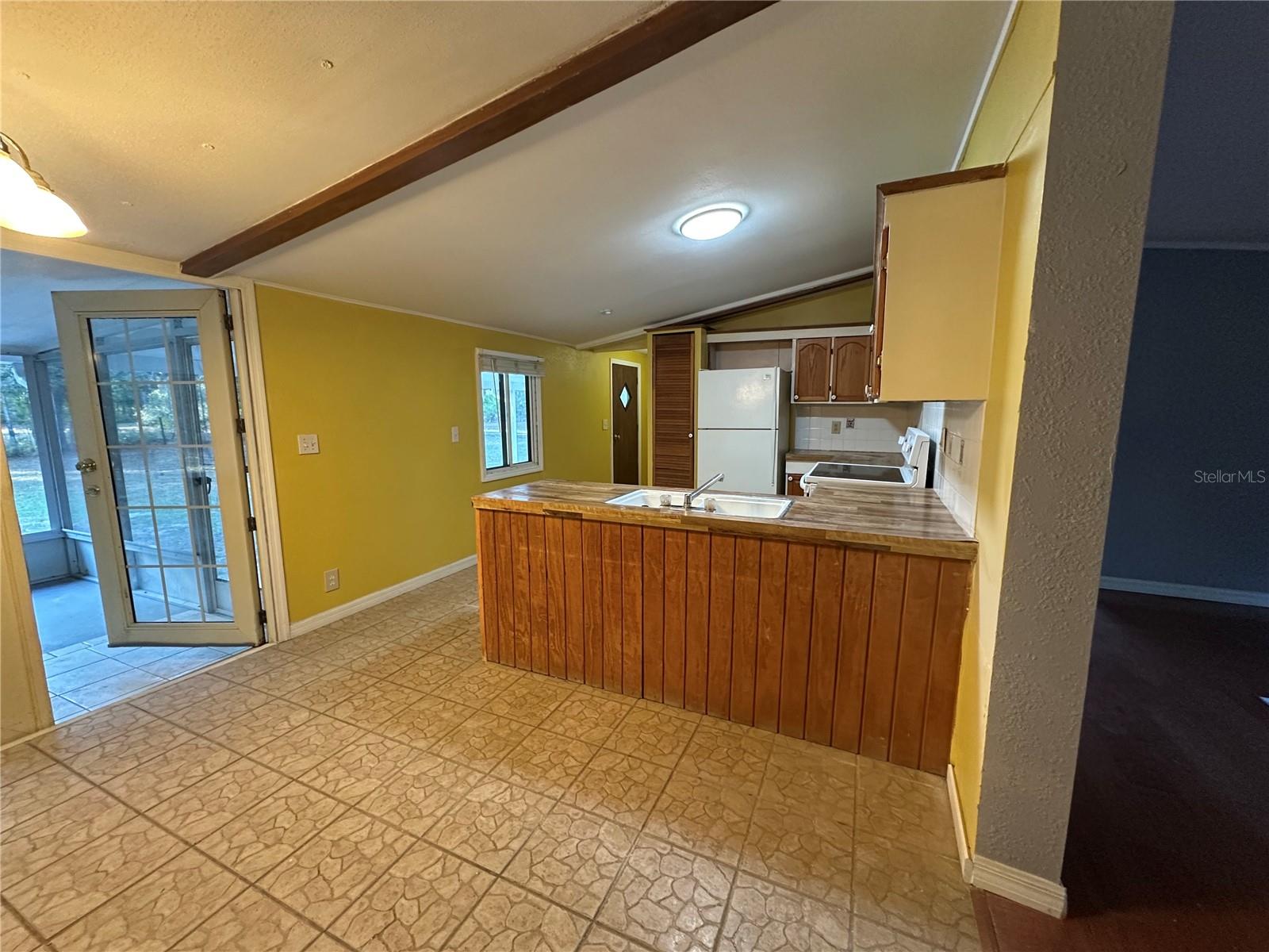 MAYFAIR GARDEN ACRES - Residential