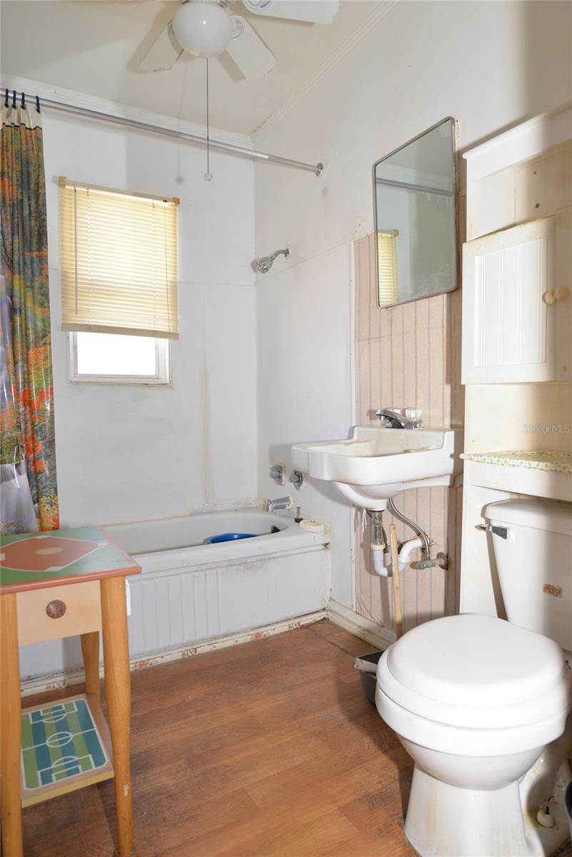 MANN & CREELS SUB - Residential