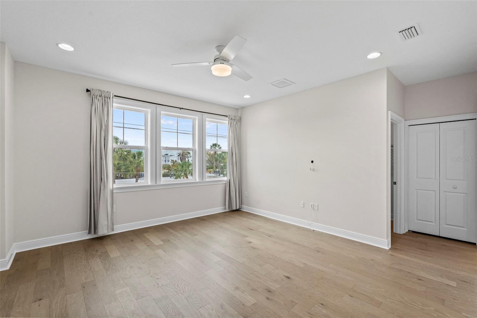 GARY PRICHER TWNHMS - Residential Lease