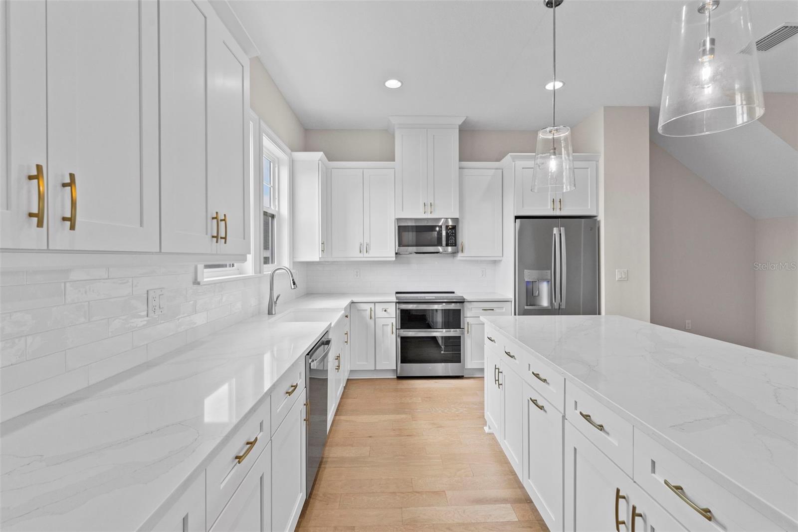 GARY PRICHER TWNHMS - Residential Lease