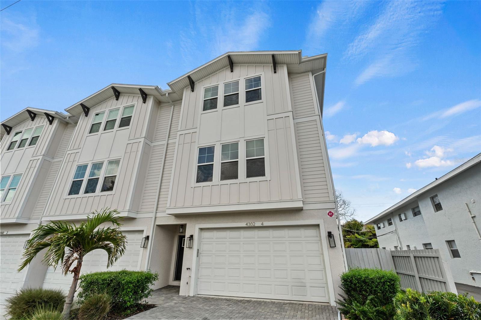 GARY PRICHER TWNHMS - Residential Lease