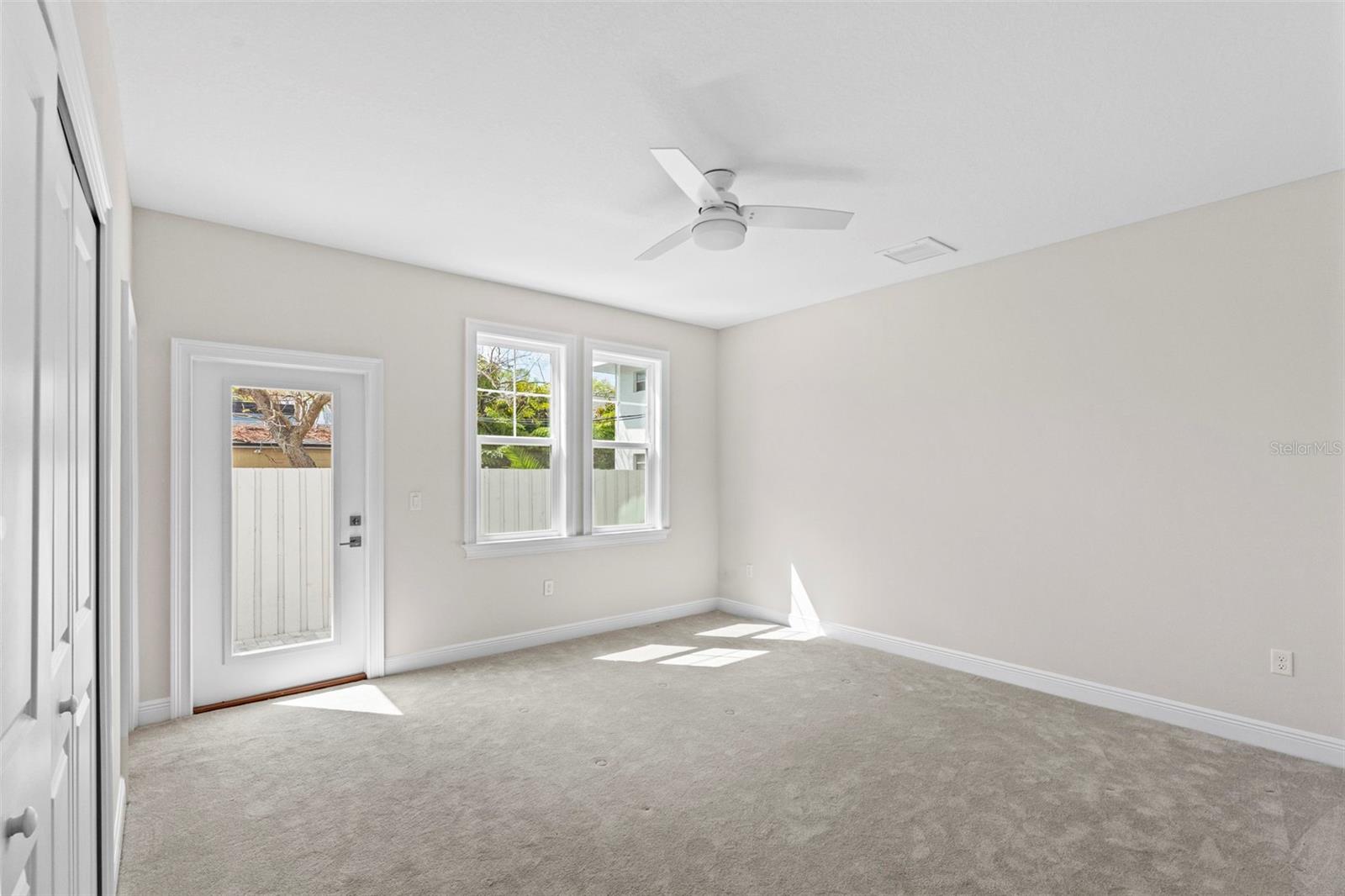 GARY PRICHER TWNHMS - Residential Lease