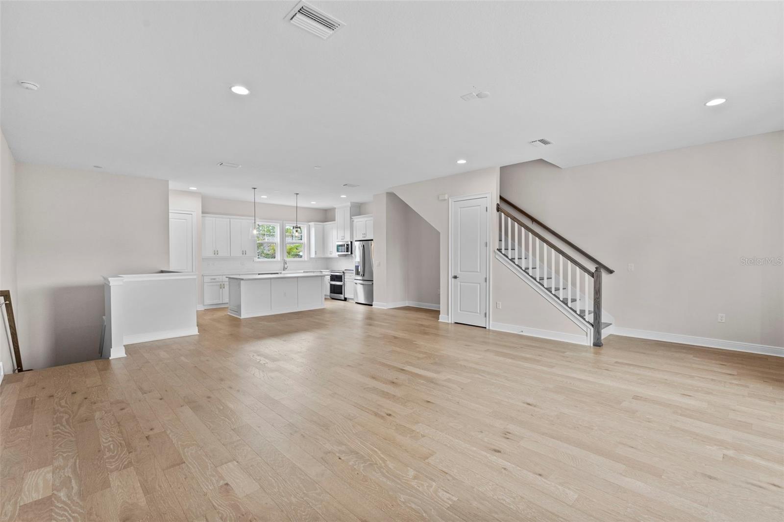 GARY PRICHER TWNHMS - Residential Lease