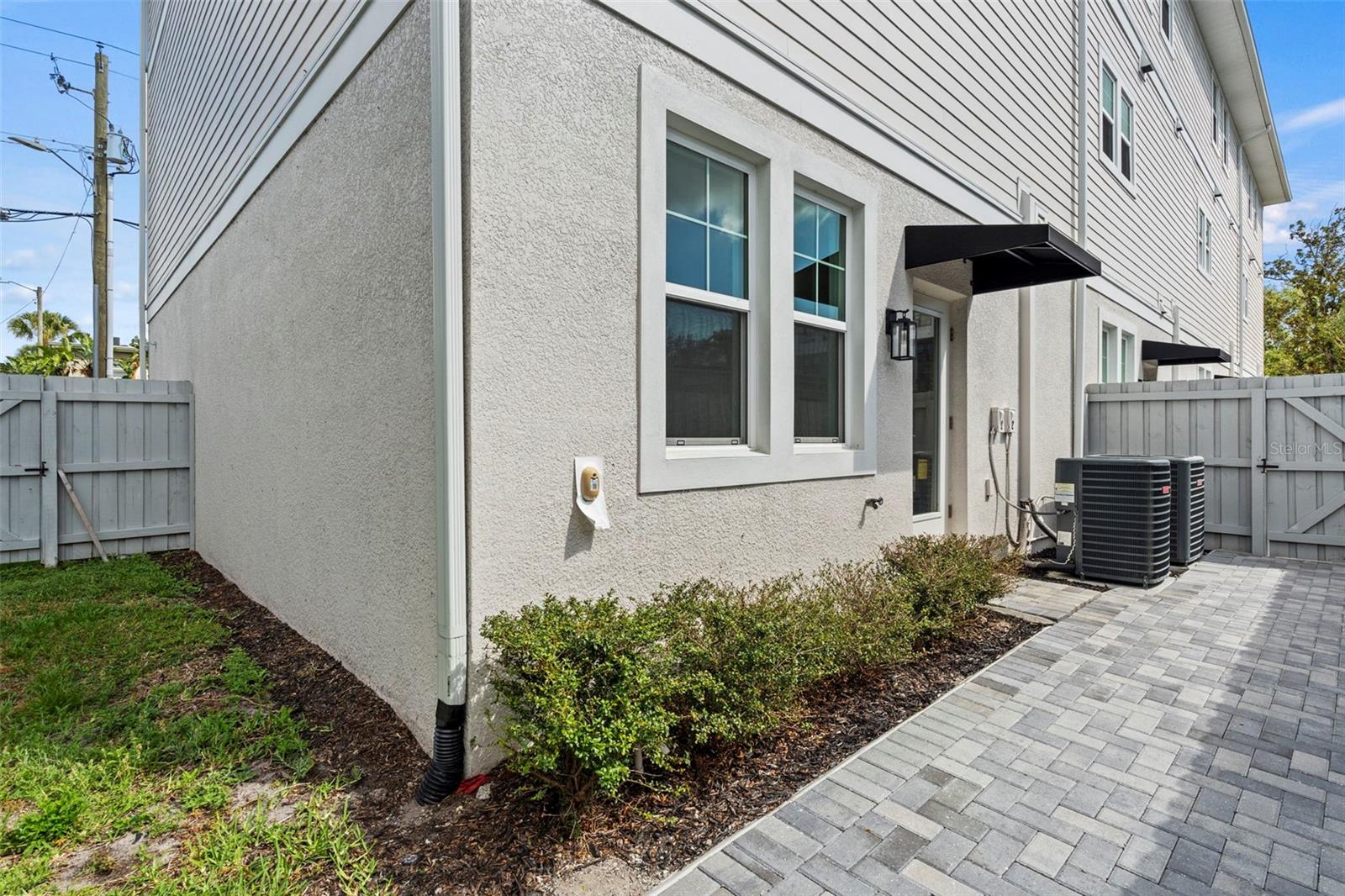 GARY PRICHER TWNHMS - Residential Lease