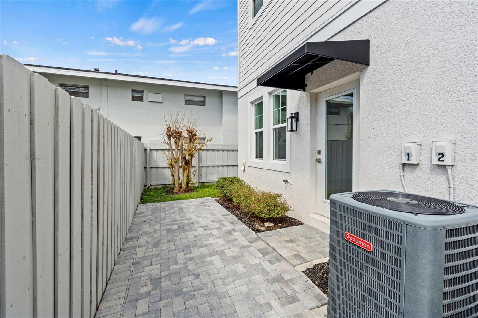 GARY PRICHER TWNHMS - Residential Lease