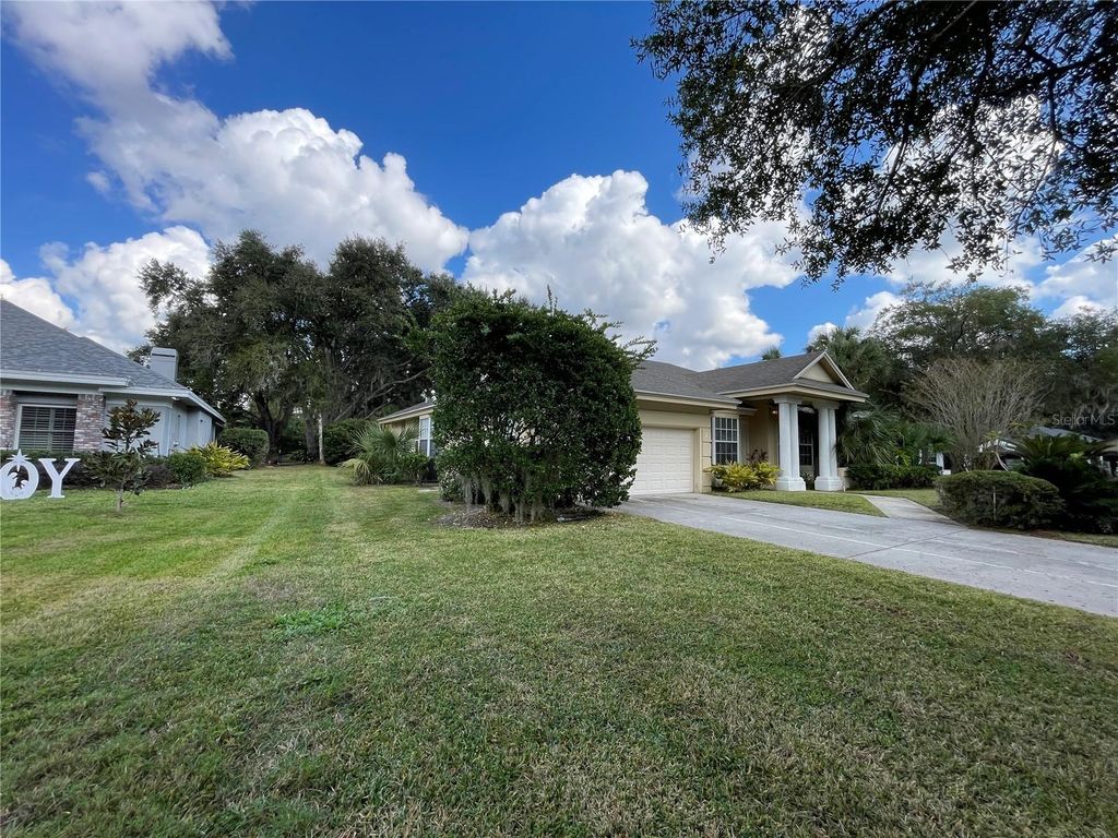 Photo of 4706 Kinross Court, Valrico, FL 33596 (MLS # O6363288)
