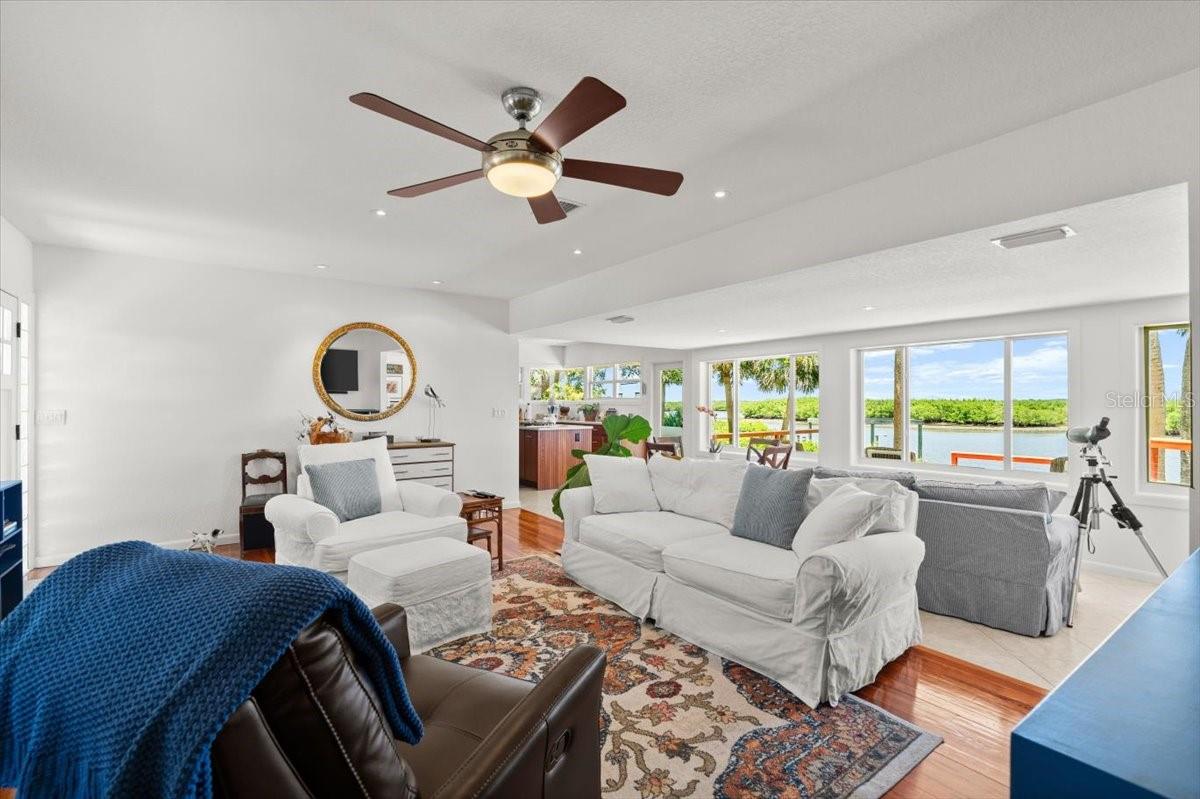 FLORIDA GUN RIB CORP IN RIVERSIDE PARK NEW SMYRNA - Residential