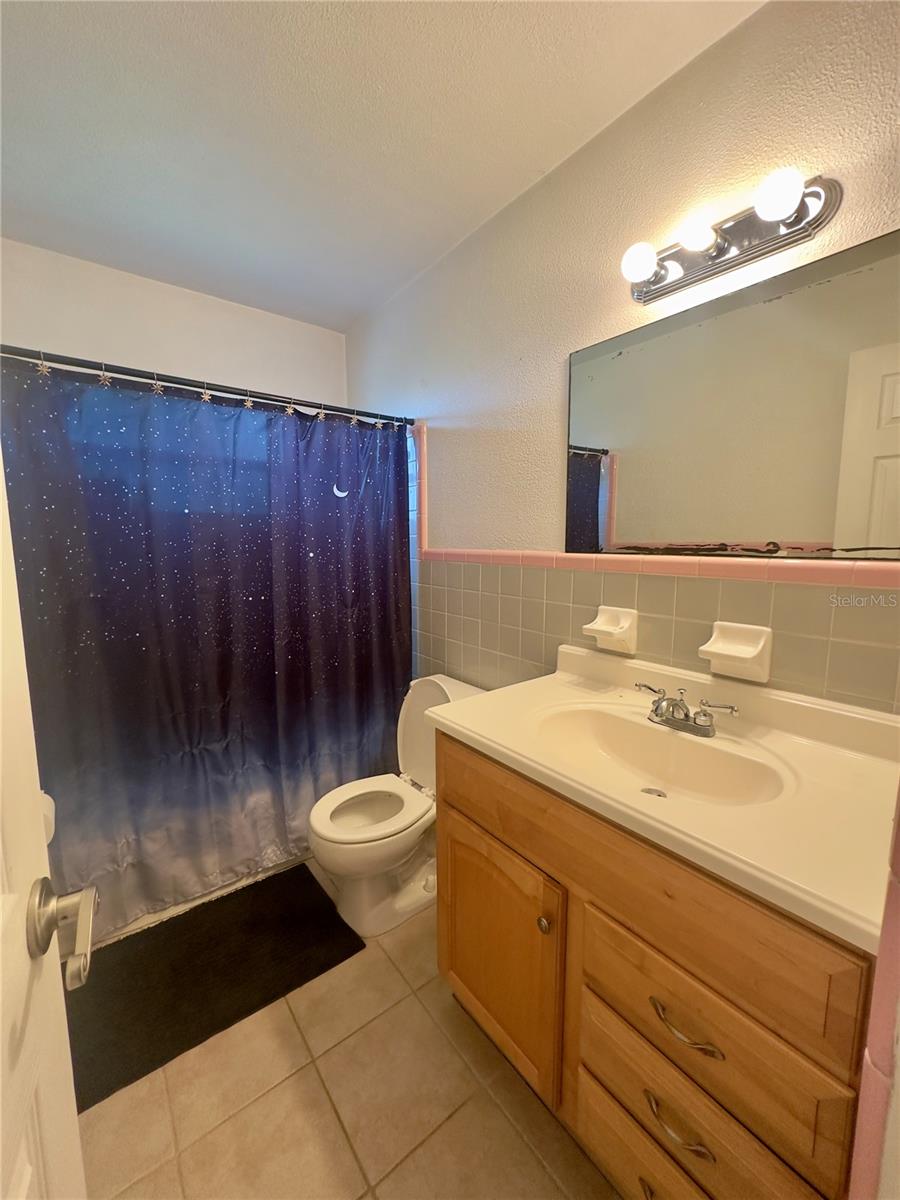 3673 SEAROBIN DRIVE SE