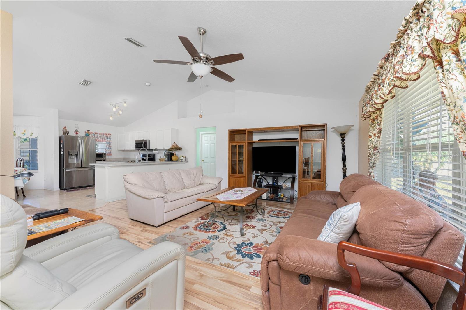 PUNTA GORDA ISLES SEC 20 - Residential