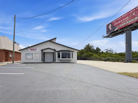 Photo of 13414 Us Highway 19, Hudson, FL 34667 (MLS # W7885612)