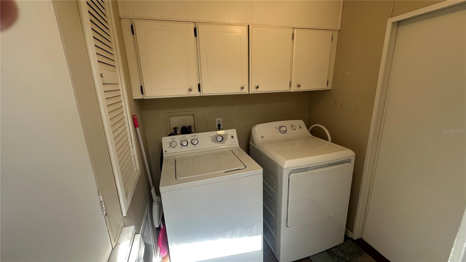 SHADOW BROOK MOBILE HOME - Residential