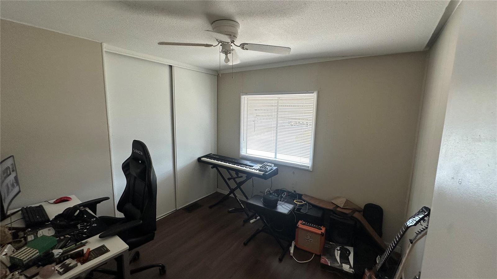 SHADOW BROOK MOBILE HOME - Residential