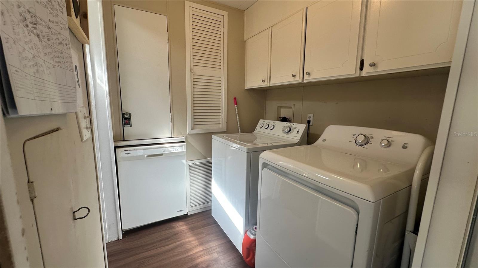 SHADOW BROOK MOBILE HOME - Residential