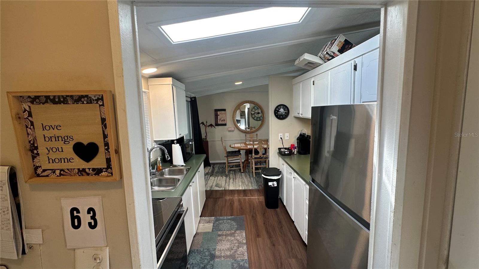 SHADOW BROOK MOBILE HOME - Residential