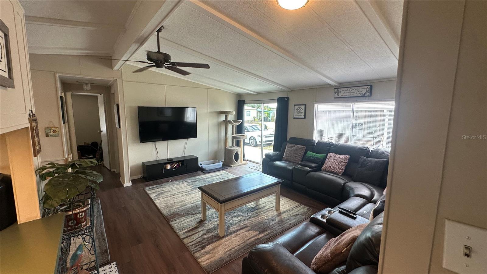 SHADOW BROOK MOBILE HOME - Residential