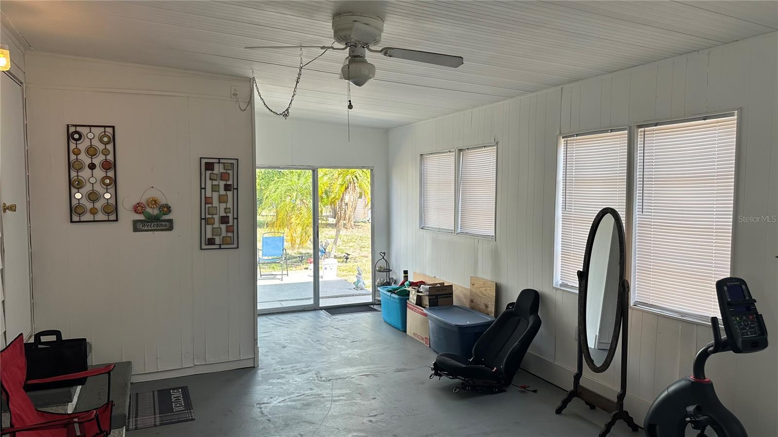 SHADOW BROOK MOBILE HOME - Residential