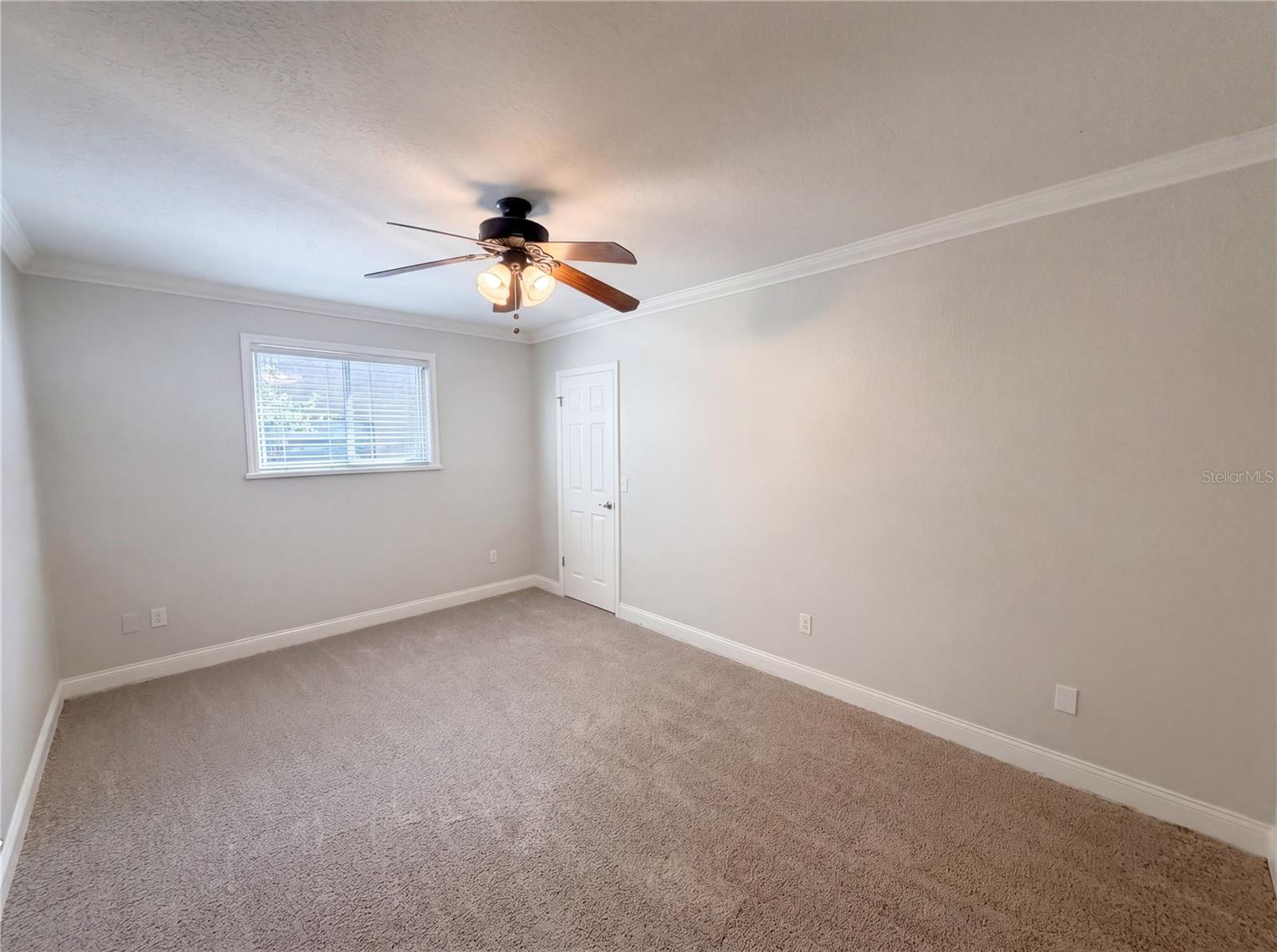 EXECUTIVE ESTATES - Residential