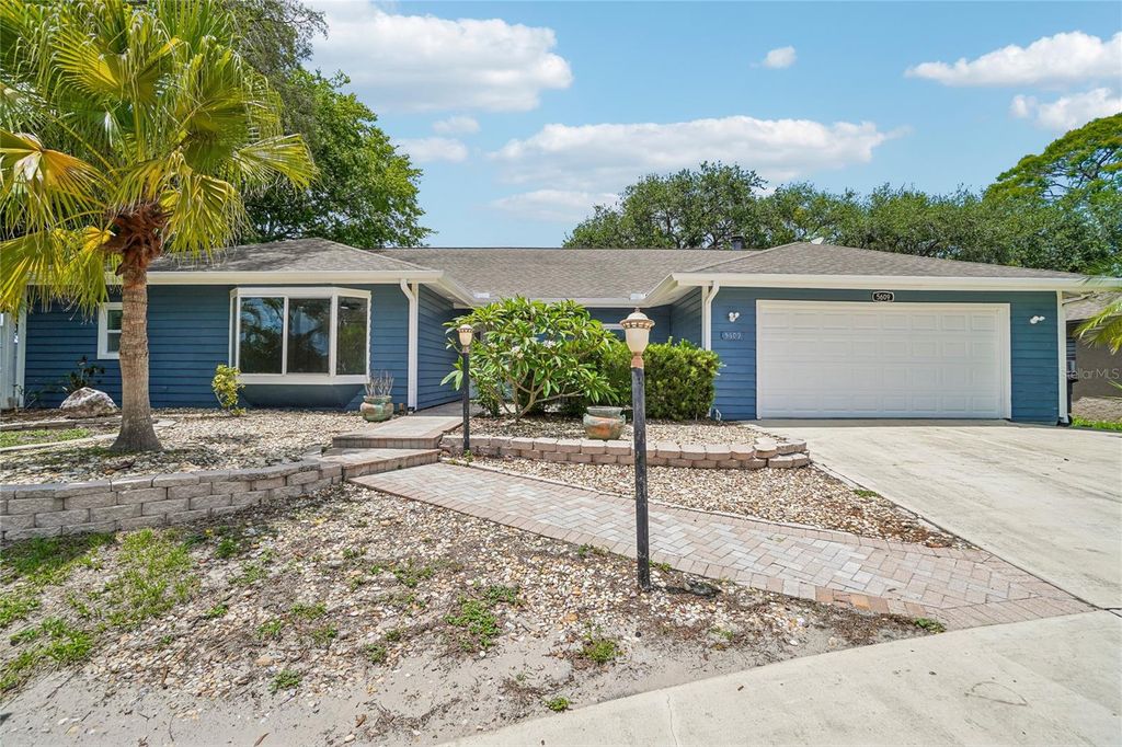 Photo of 5609 Executive Drive, New Port Richey, FL 34652 (MLS # O6399373)