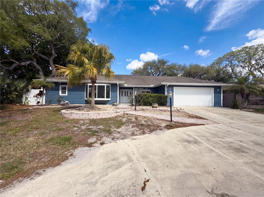 Photo of 5609 Executive Drive, New Port Richey, FL 34652 (MLS # O6399373)