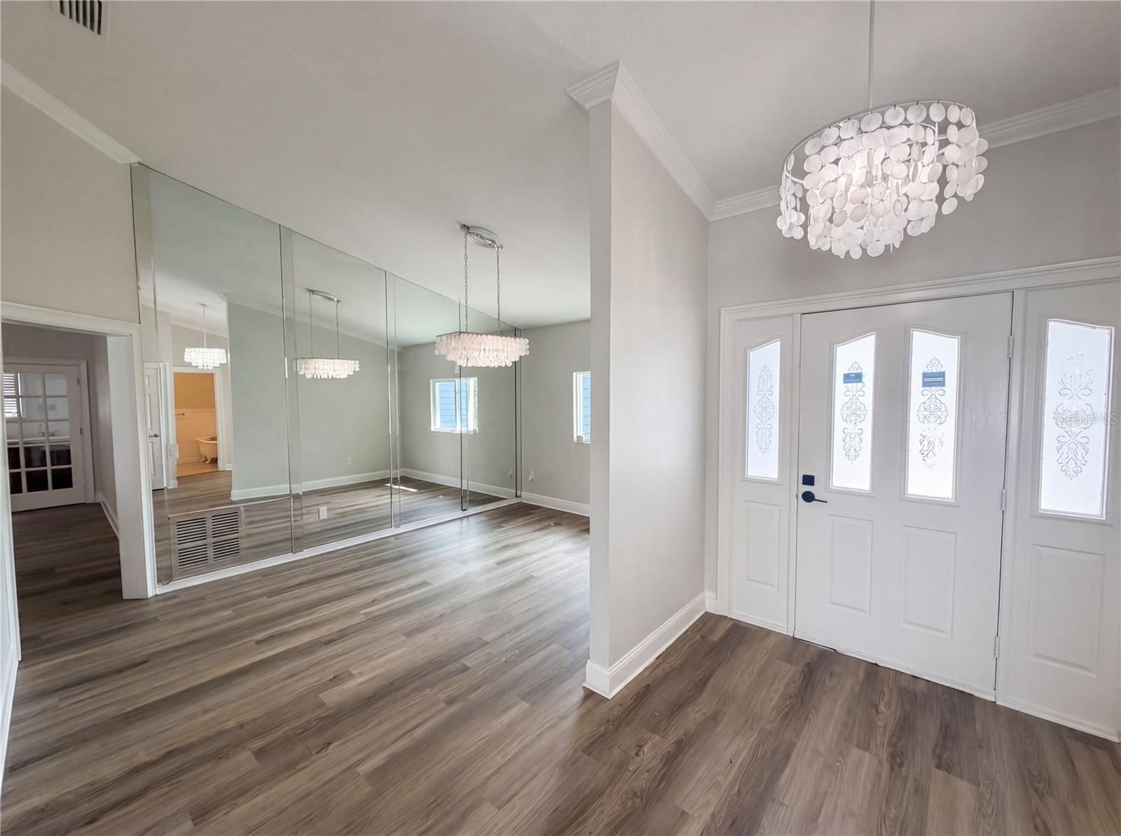 EXECUTIVE ESTATES - Residential