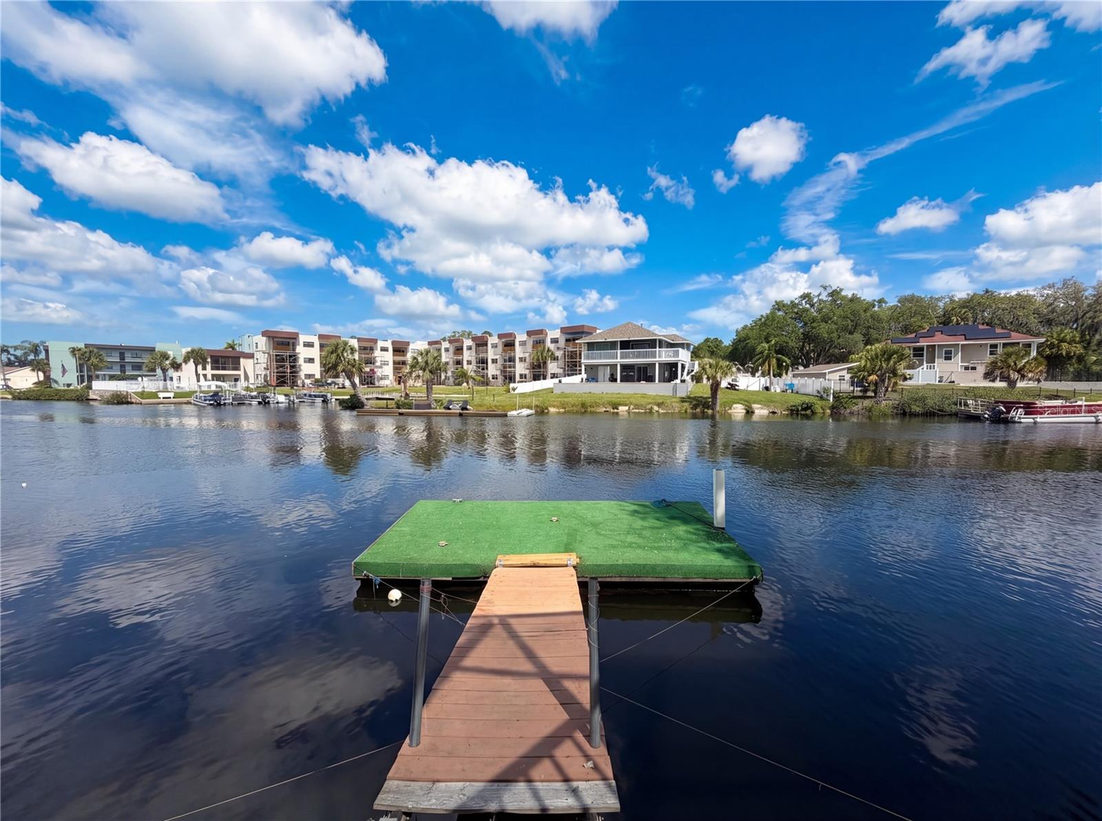 EXECUTIVE ESTATES - Residential