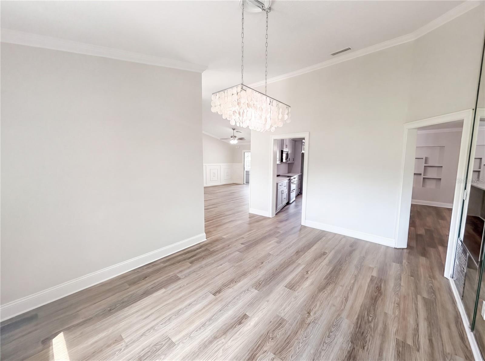 EXECUTIVE ESTATES - Residential